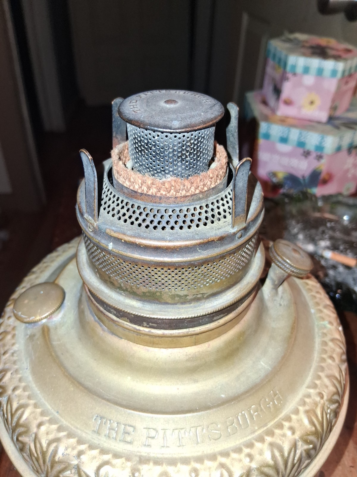 Embossed PITTSBURGH Kerosene center draft Oil Lamp with all original working wi