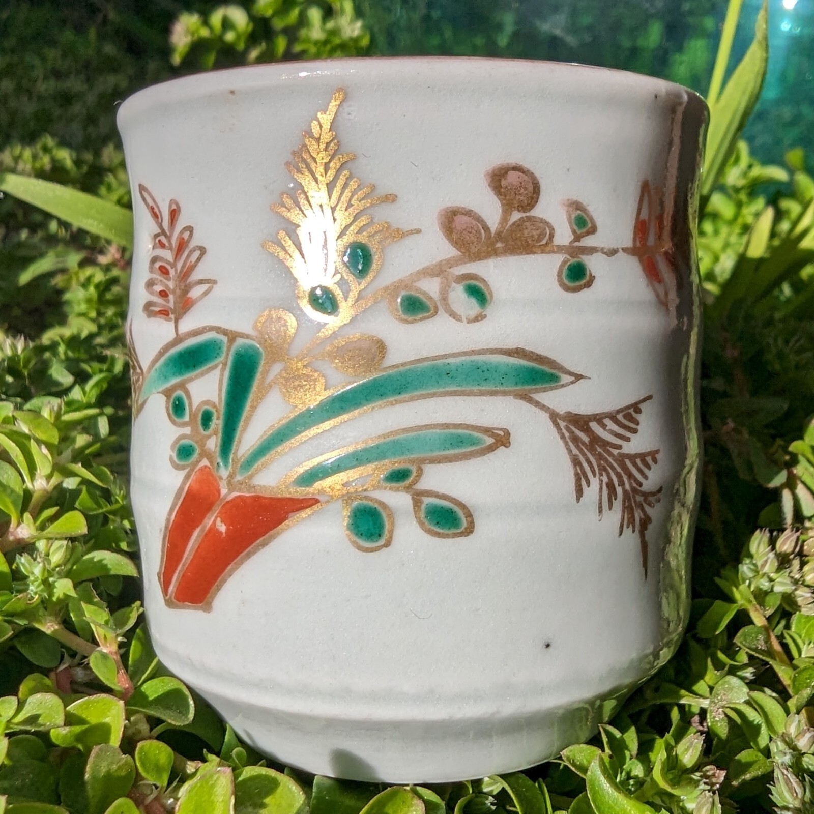 Antique Japanese Arita Imari Porcelain Sake Cup Guinomi Ferns Flowers Edo Japan
