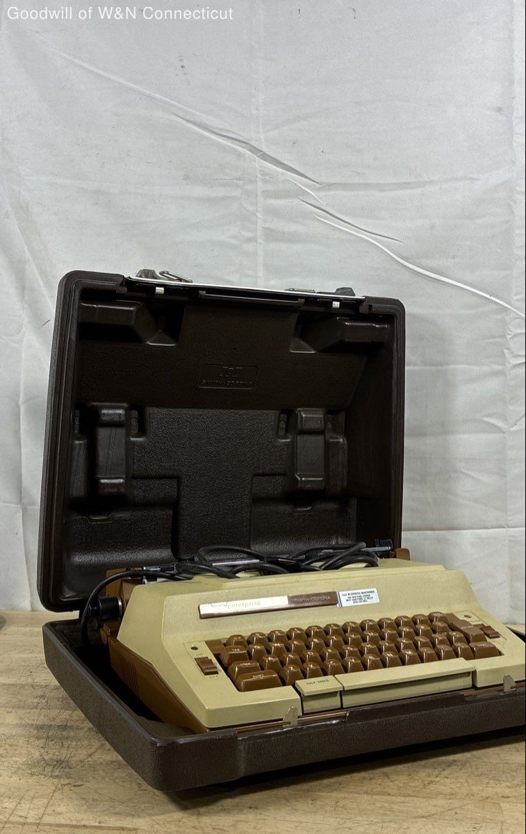 Smith Corona Enterprise Electric Portable Typewriter Tan Brown Case Vintage