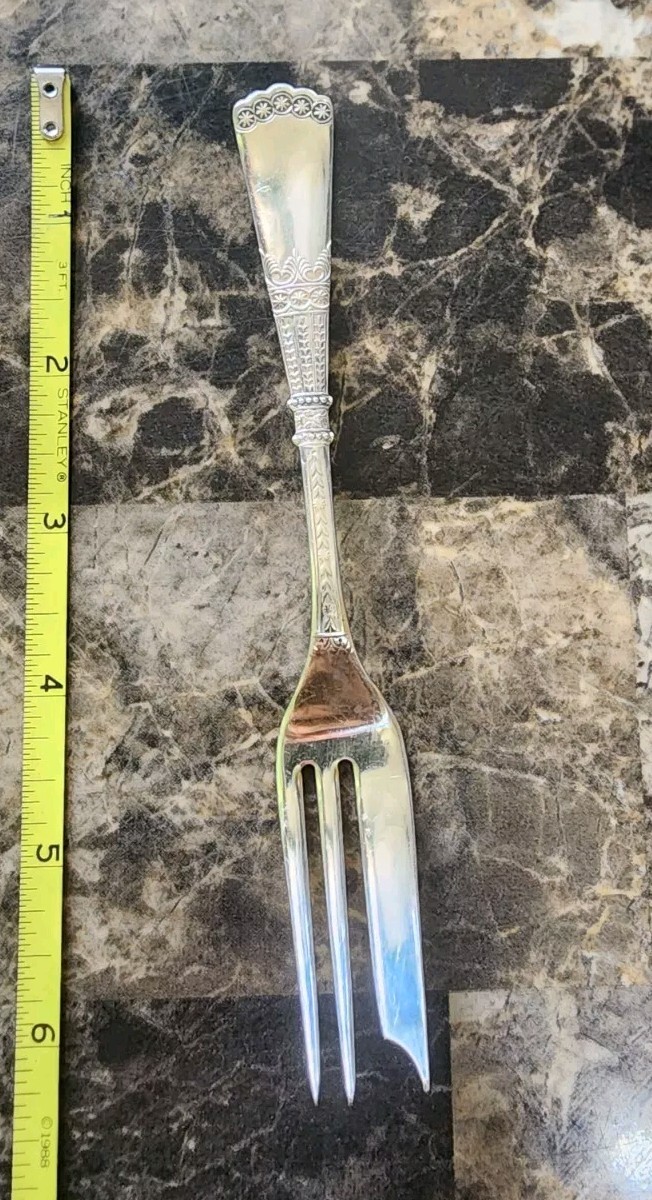 WM ROGERS ANTIQUE c1892 ATTICA SILVERPLATED PASTRY EATING FORK 🍰🥧🍮