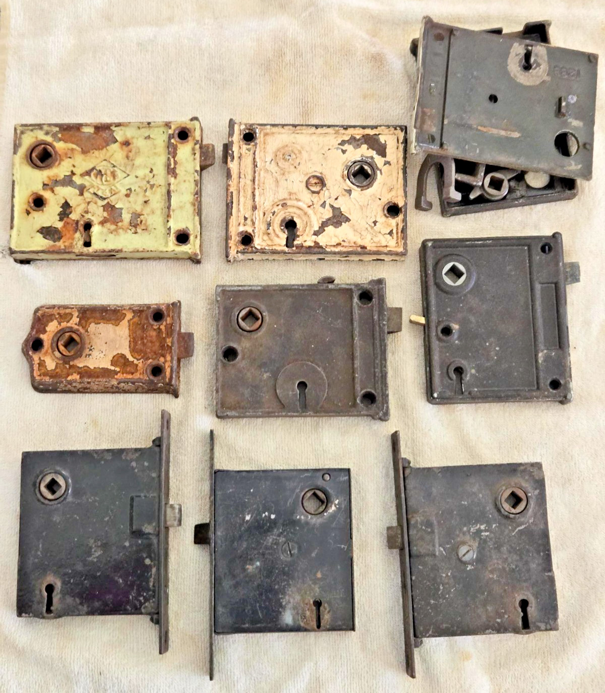 Lot of 9 Vintage Metal Door Locks for Parts or Repair ~ No keys