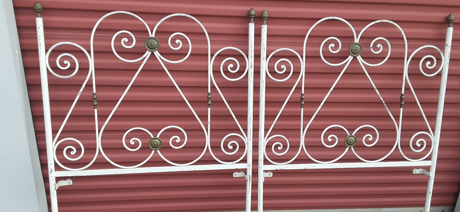 PR FRENCH COUNTRY IRON SHABBY CHIC TWIN HEADBOARDS BRASS MEDALLION/FINIAL ACCENT