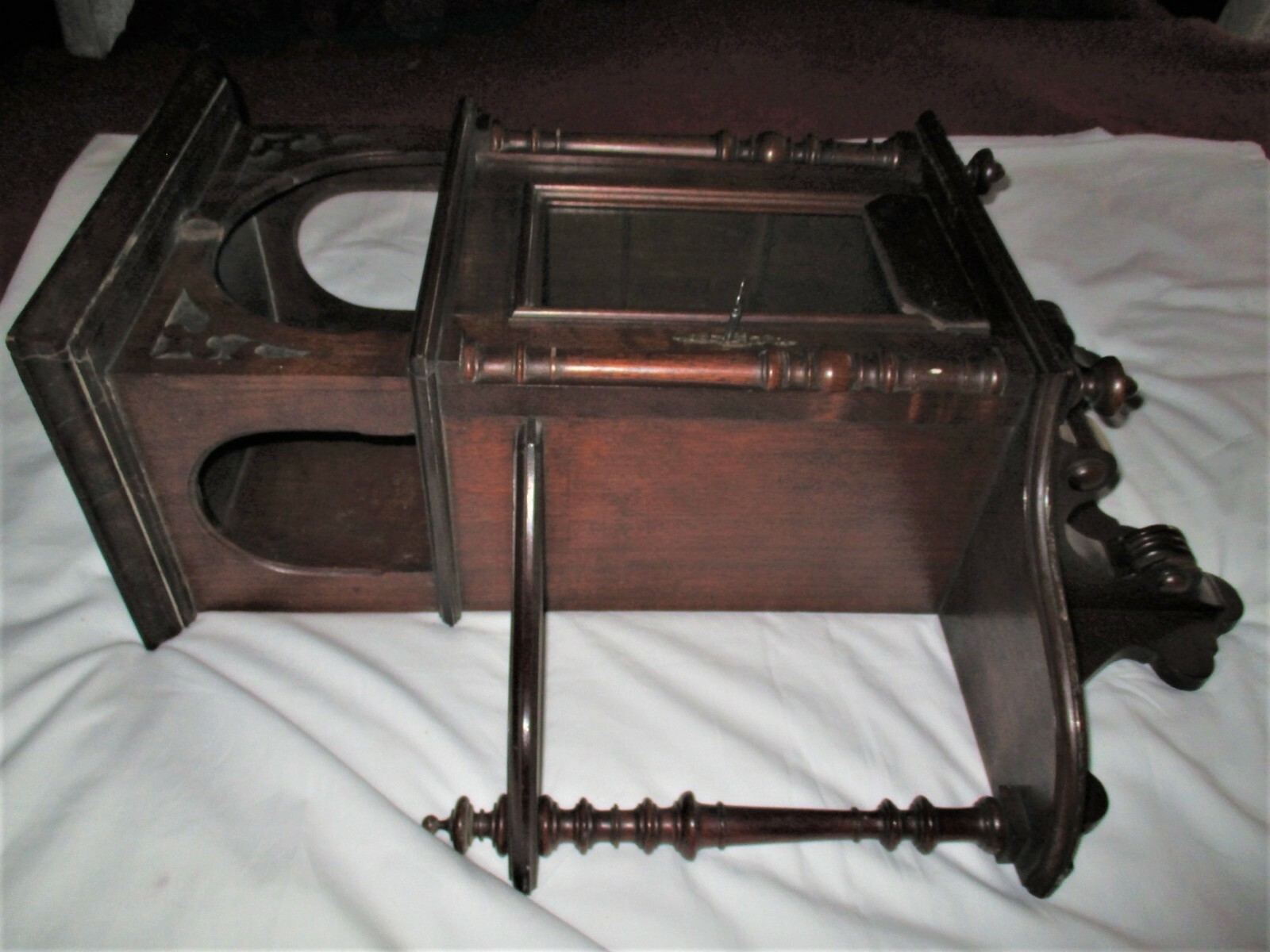 ANTIQUE USA VICTORIAN WOOD FURNITURE CABINET CAST IRON KEY LOCK HOME WALL SHELF