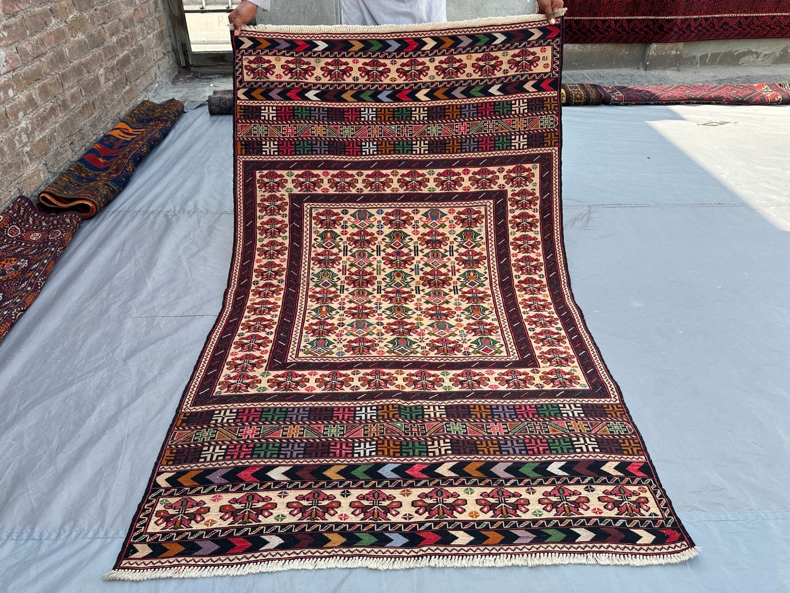 Antique Afghan Sumak Kilim Rug 3.11×5.4 Ft Handmade Tribal Flat Weave Floor Rug