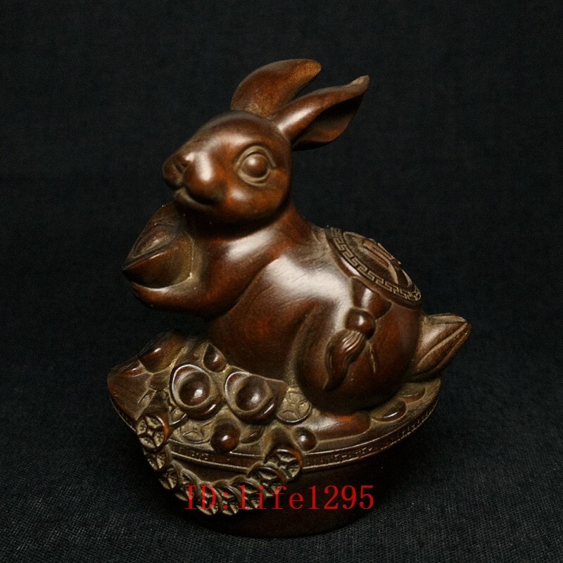 2.7 Inch China Boxwood Hand Carved Coin Ingot Rabbit Statue Ornament Collection