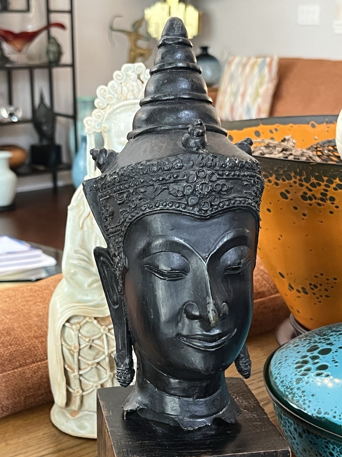 13.5″ ANTIQUE BRONZE THAI BUDDHA HEAD wood stand