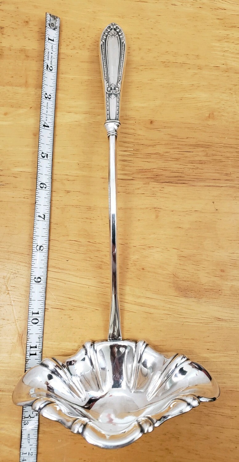 👋 FRANK M WHITING ANTIQUE STERLING MARKED DOUBLE SPOUTED LARGE PUNCH🧉 LADLE