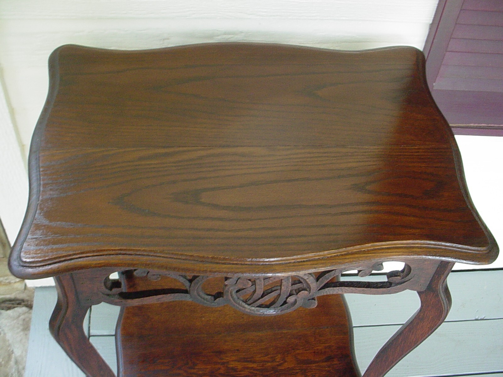 Nice Older Solid European Oak Lamp Side End Bedside Table W/Pierced Carved Skirt