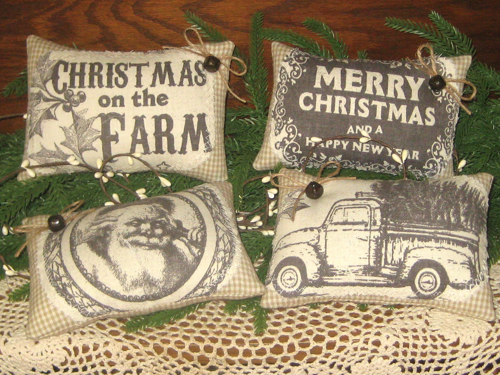 Rustic Farmhouse Christmas 4 Bowl Fillers Handmade Gift Wreath Accents Ornaments