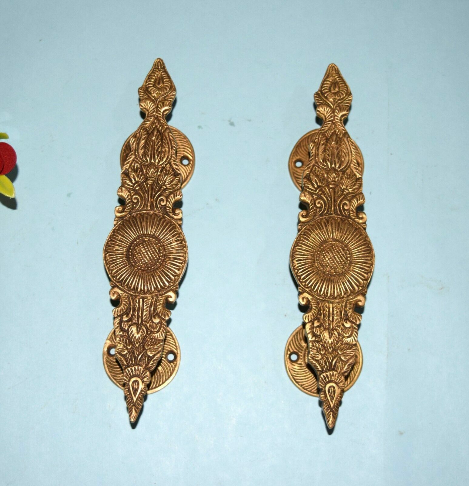 Sunflower Engraving Brass Door Pull Royal Door Handle In Dull Golden Color HK126
