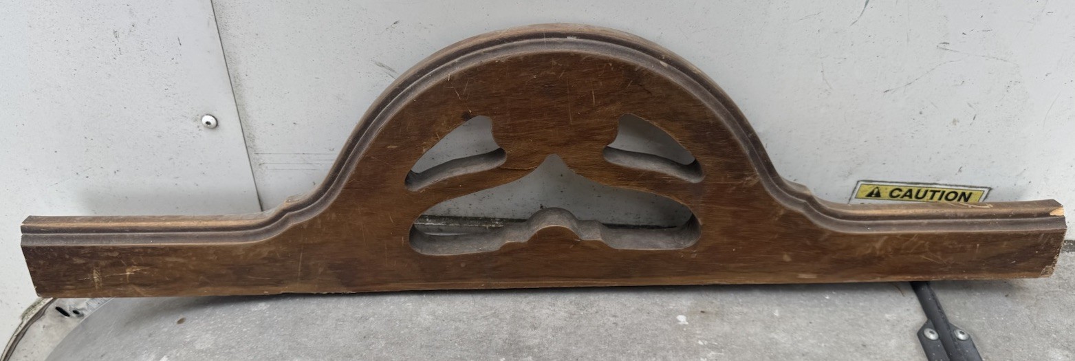 Antique Salvage Wood DOOR PEDIMENT Header Molding Crafter 31.5” Long