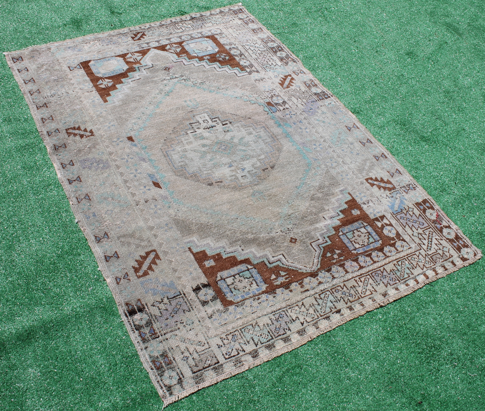 Turkish Rug 44”x64” Vintage Light Muted Color Primitive Wool Carpet 114x165cm