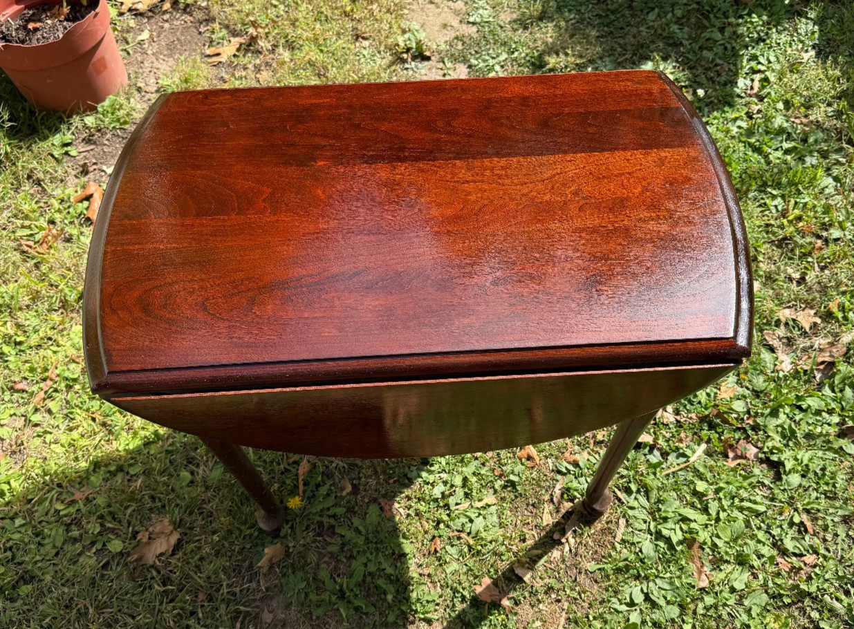 Standard Chair of Gardner MA Solid Cherry Drop Leaf Side / End Table 22″ Tall
