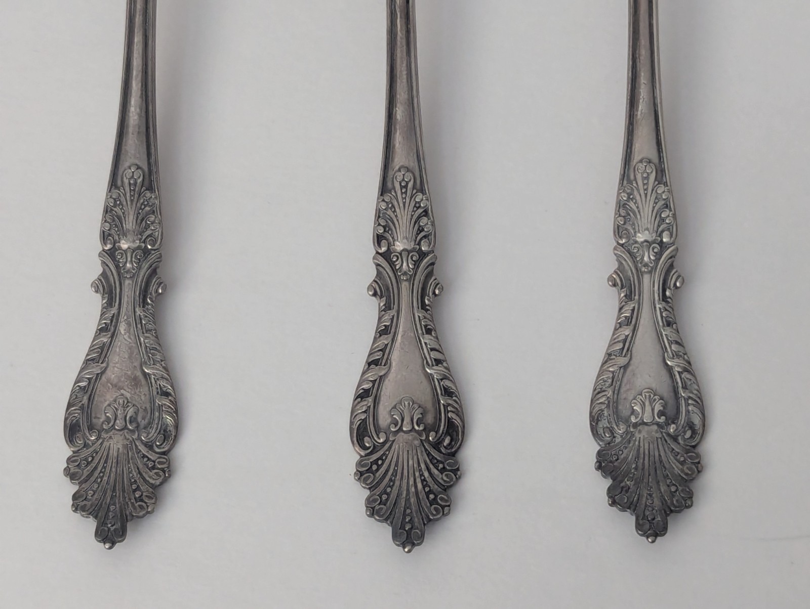 1896 Rogers & Hamilton Silverplate RAPHAEL Pattern 7 1/4″ Large Table Spoons (3)