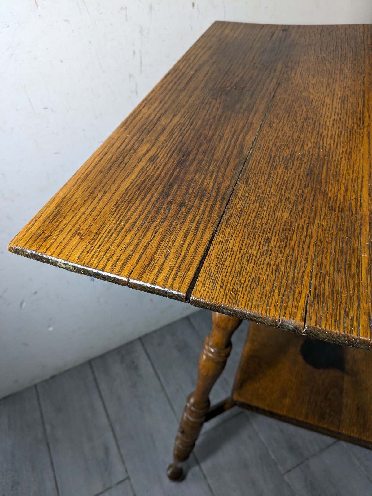 Antique Rustic Victorian Square Oak Wood Parlor Table Turned Legs C94
