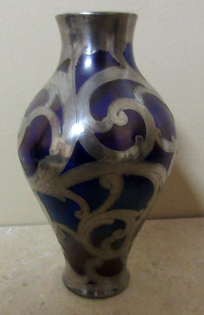 FINE ANTIQUE ART NOUVEAU ART GLASS VASE WITH SILVER OVERLAY, EARLY 1900’s