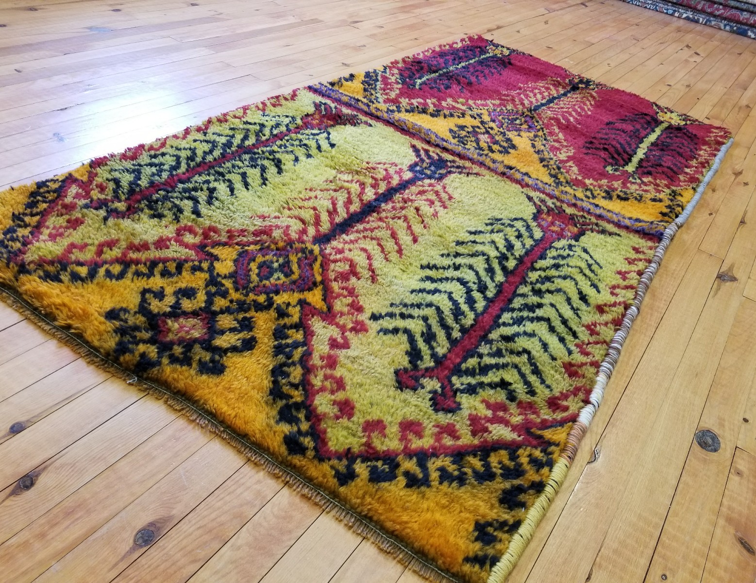 Vintage 1960-1970’s Tribal Baby Rug 3′ x 5’9”