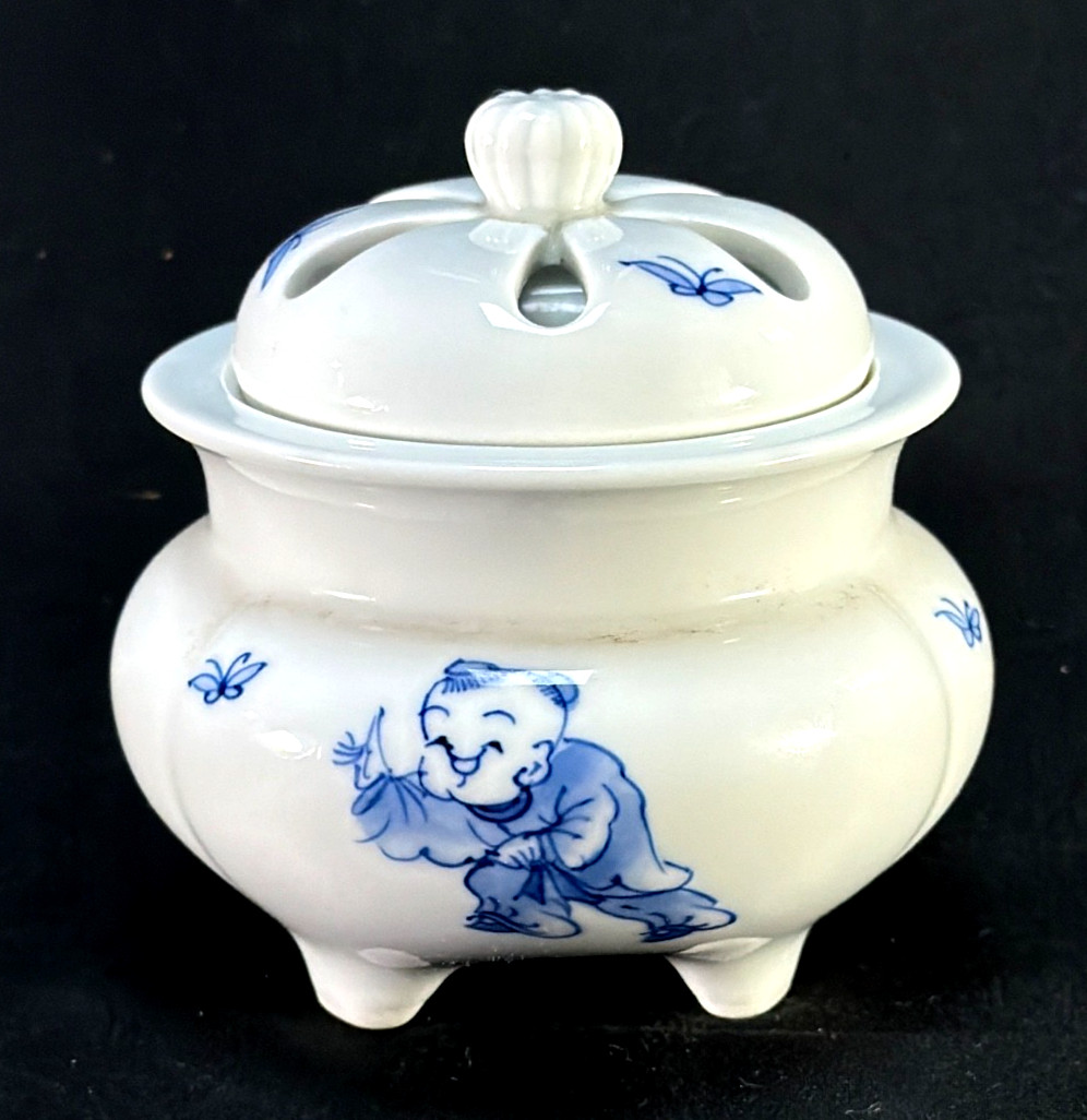 1900 Japanese Blue & White Boys Motif Porcelain Tripod Incense Burner (AHB)