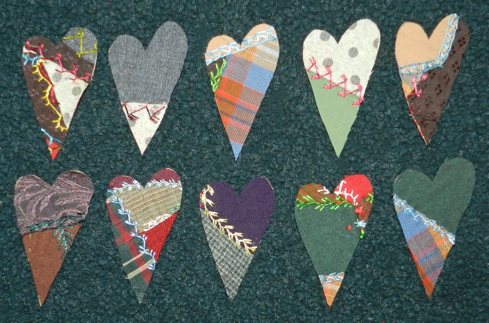 10 PRIMITIVE ANTIQUE CRAZY QUILT CUTTER QUILT HEARTS Crafts Scrapbooking CQ23-34
