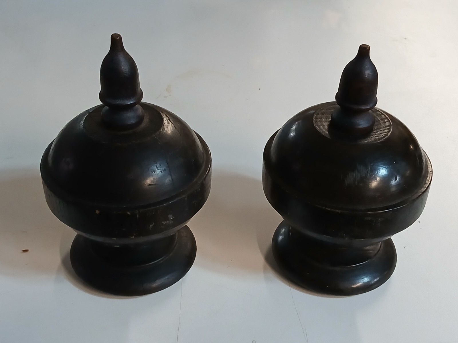 Antique Walnut Wood Turned Finials Pair (2) Of Large 6”