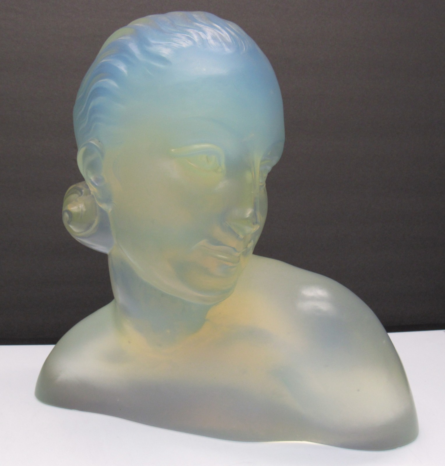 Rare SABINO Opalescent Art Glass Lady Bust w/Lighted stand ca.1920’S Lalique Era