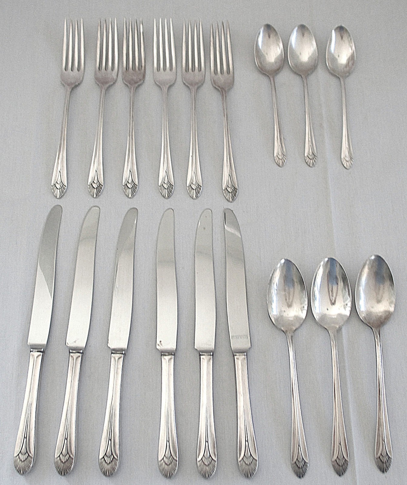 1865 W. M. Rodgers Mfg. Co. Manhattan Pattern Silverplate Flatware 18 Pieces