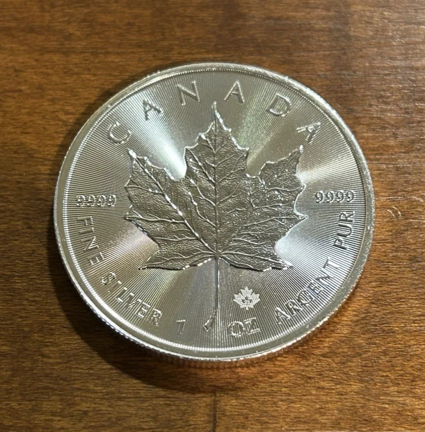 2023 Canada 1 Oz. pur .9999 Silver – $5 Maple Leaf Queen Elizabeth II···
