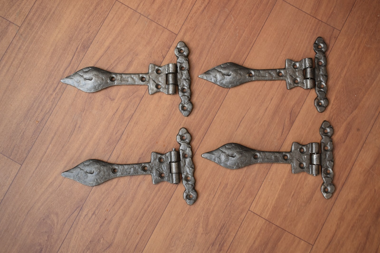 Vintage cast iron handmade french gate door hinges head barn rusty 4 pcs lot