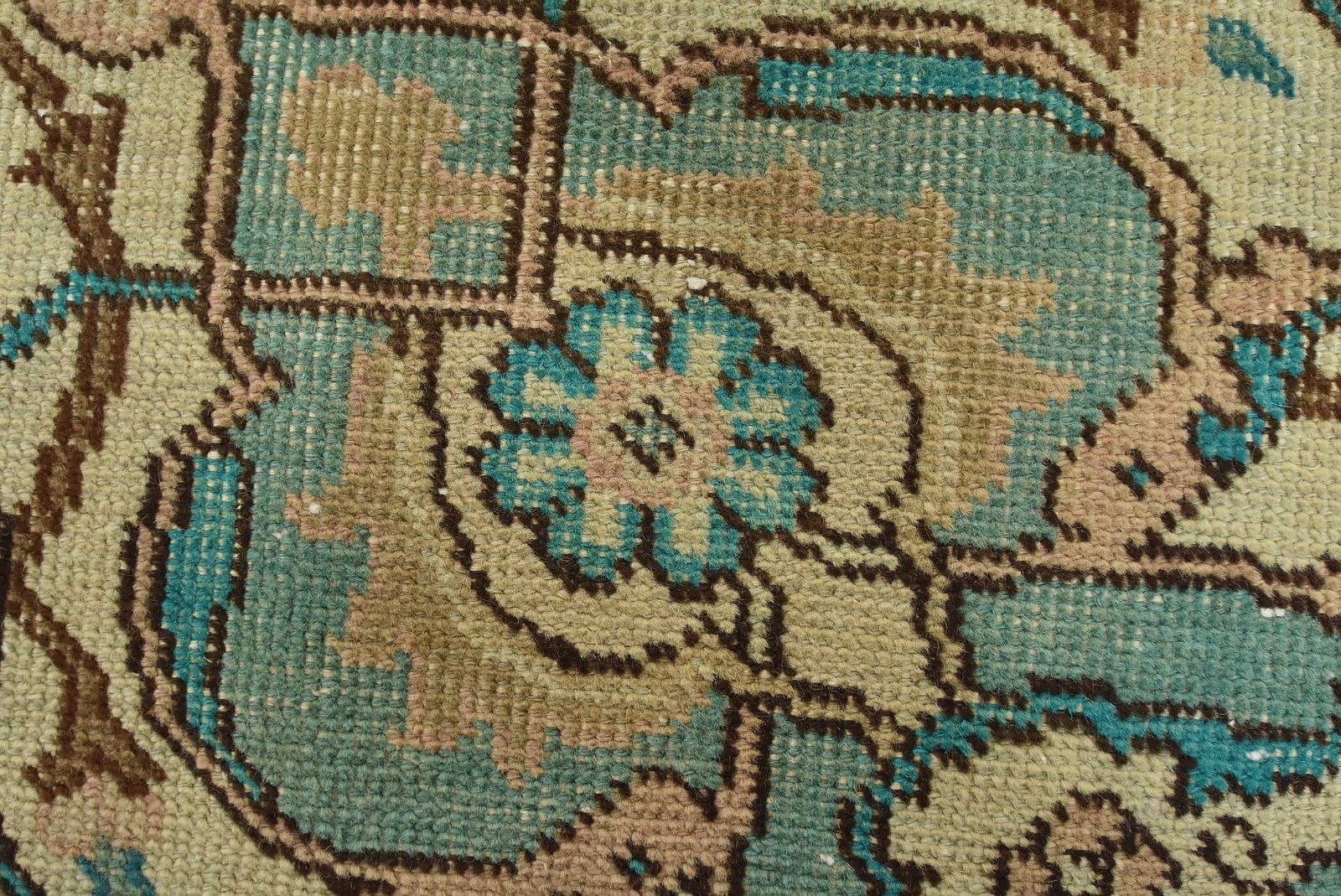 Vintage Anatolia 10′ x 12’7” Pink Traditional Wool Hand-Knotted Oriental Rug