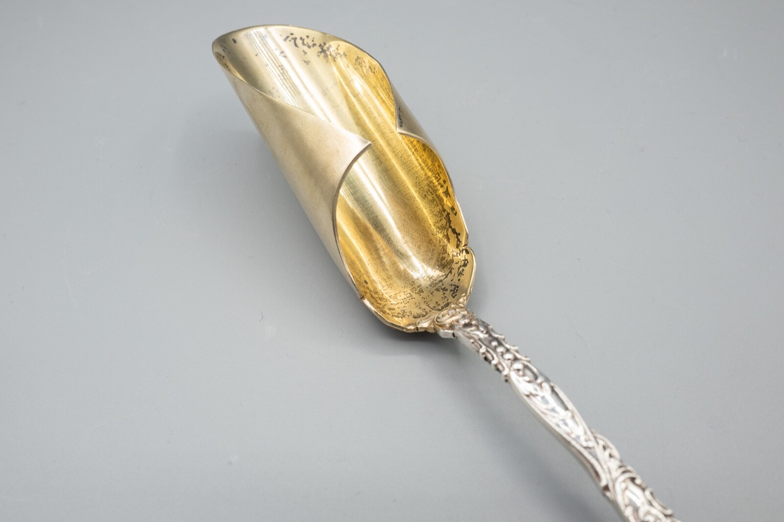 Wallace Louvre Sterling Silver Large Cheese Scoop Gold Wash, 8 1/2″ Long