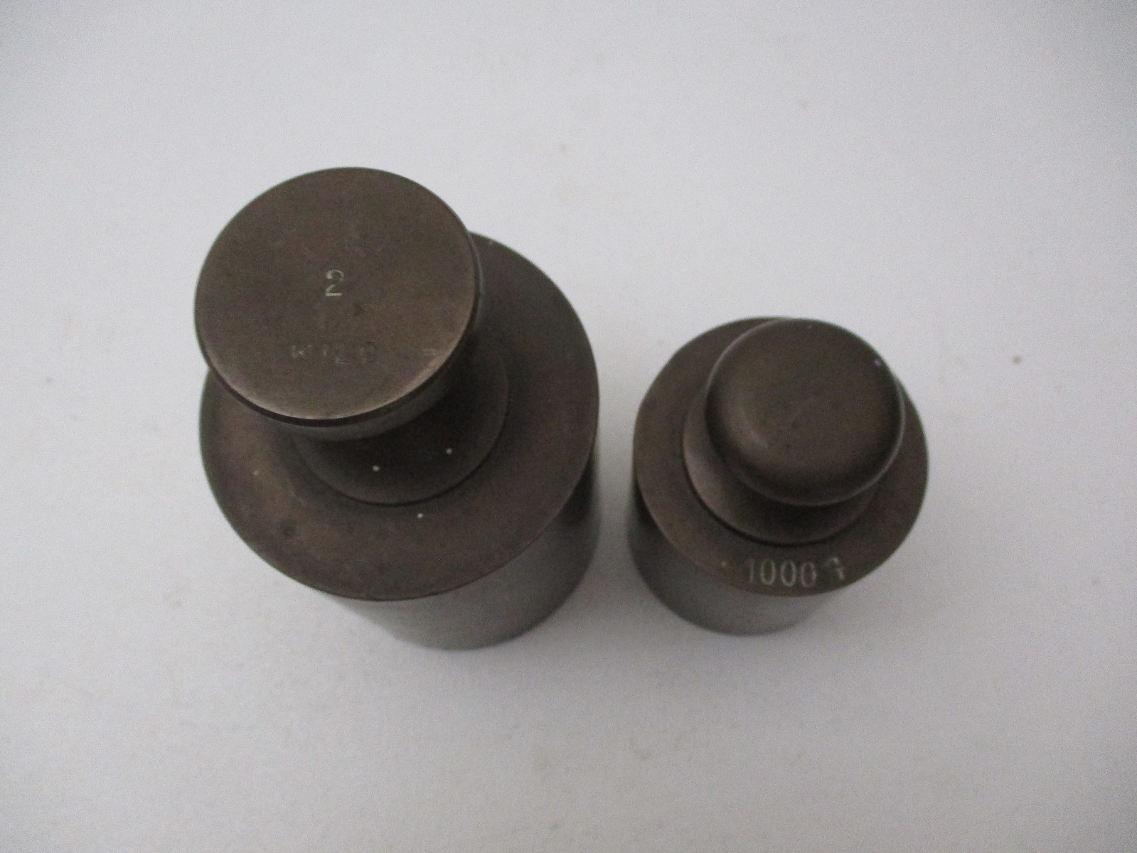 Pair Antique Solid Brass Scale Weights 1 2 Kilo 1000 2000 Grams Apocathary