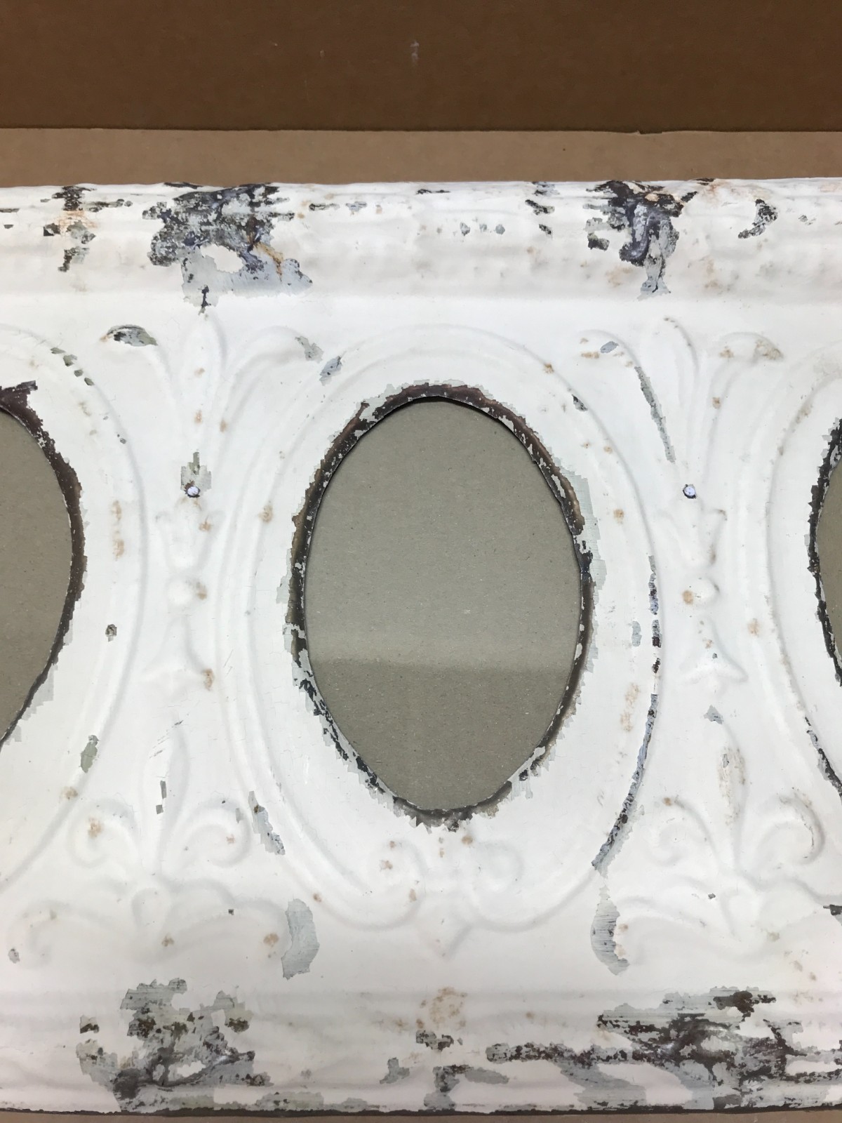 VTG Triple 4×6 Oval Photo Tin Ceiling Metal Shabby Picture Frame Old 784-26B