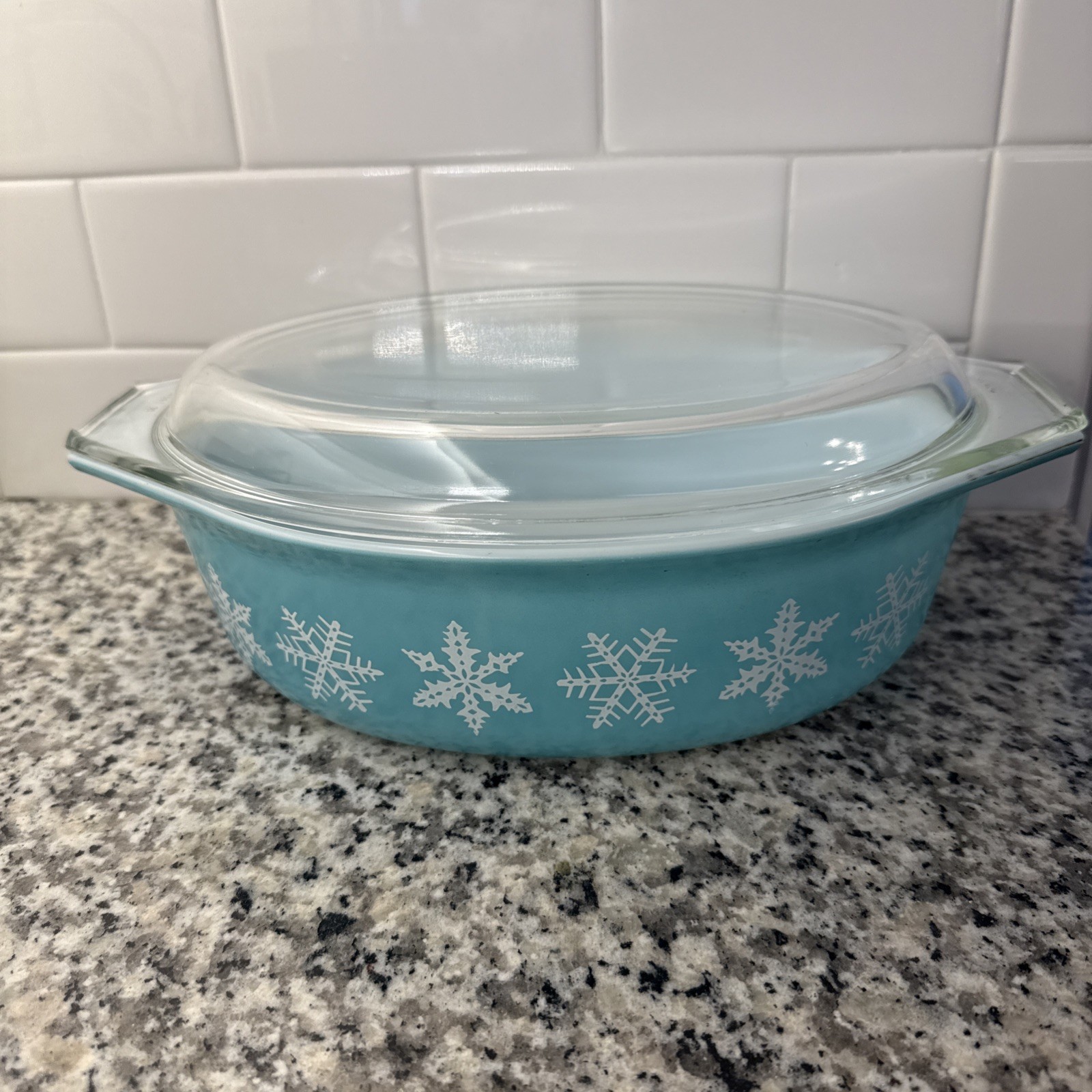 Vintage Pyrex 045 Turquoise Snowflake Oval Casserole Dish WITH LID 2 1/2 qt
