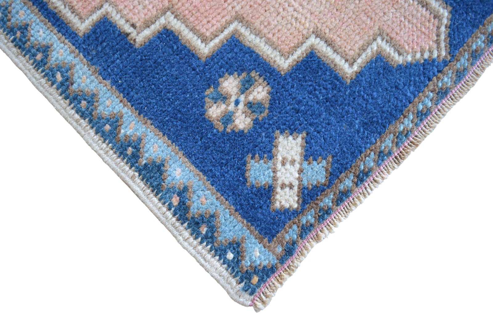 Handmade Turkish Rug for small spaces Entryway – Kitchen – Battroom Decor 2x4ft