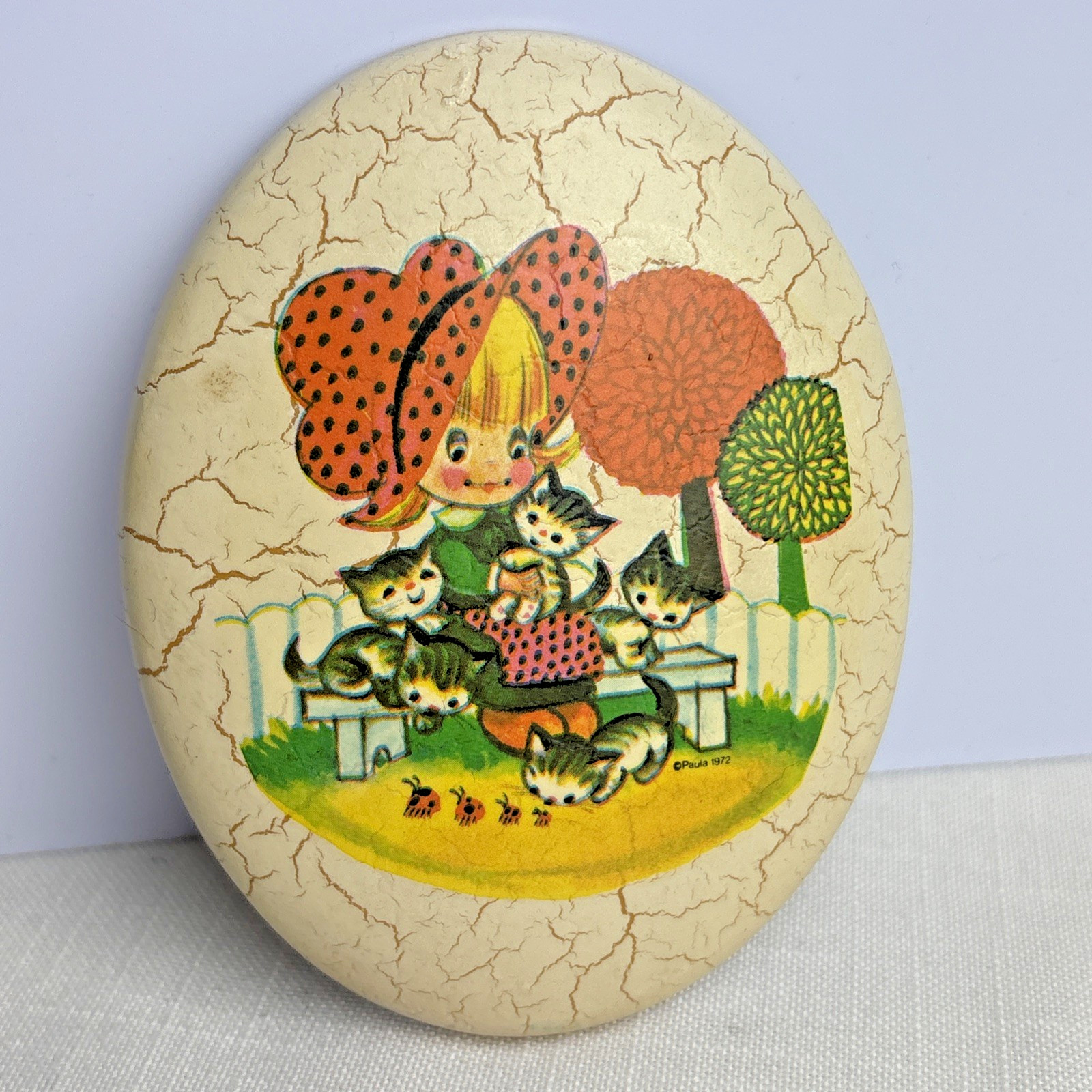 Vintage Paula Cutes 1972 Wooden Oval Plaque Little Girl & Kitties