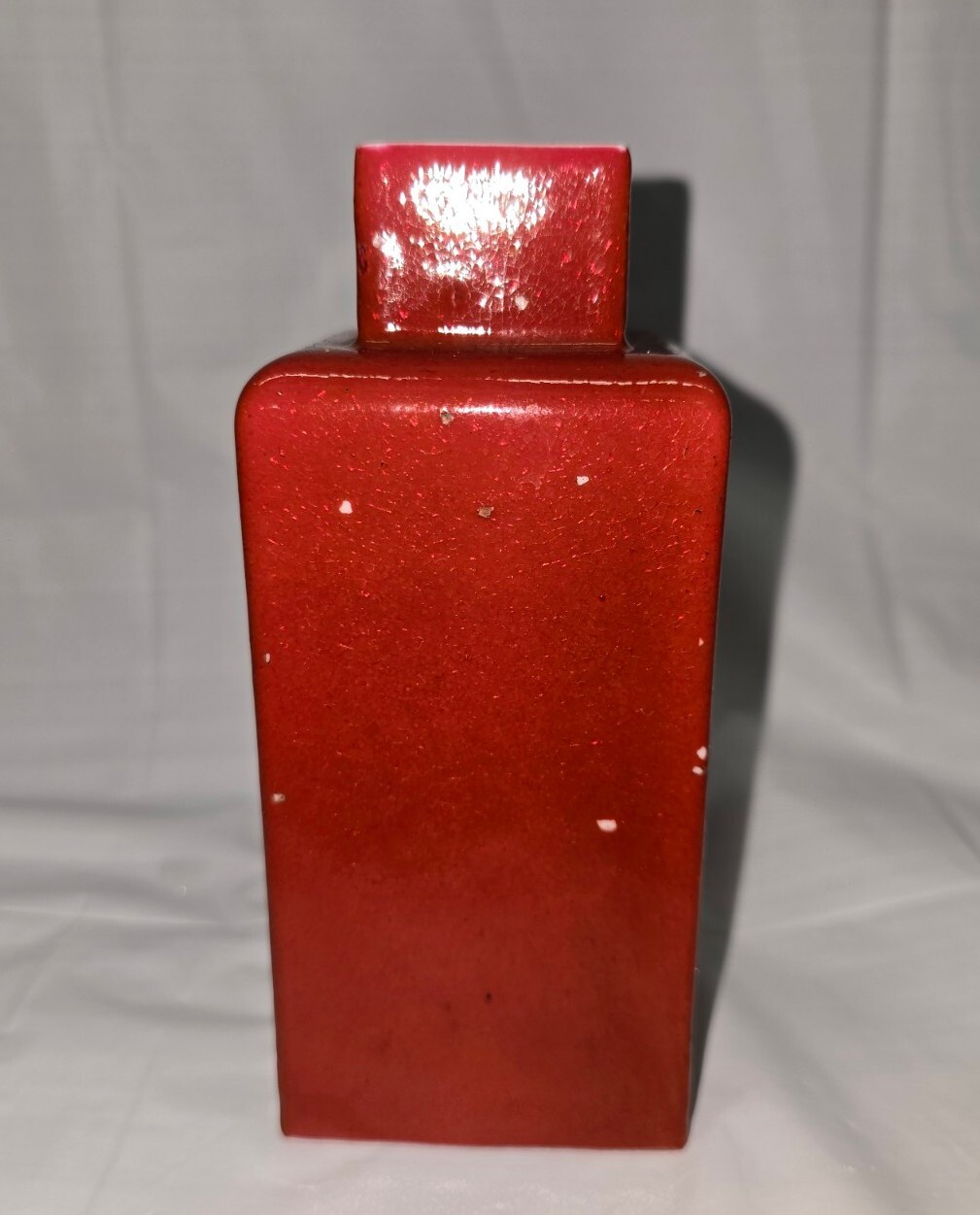 ANTIQUE CHINESE RED VASE Rectangular porcelain Kangxi Mark 1662-1722 6 In. 5800