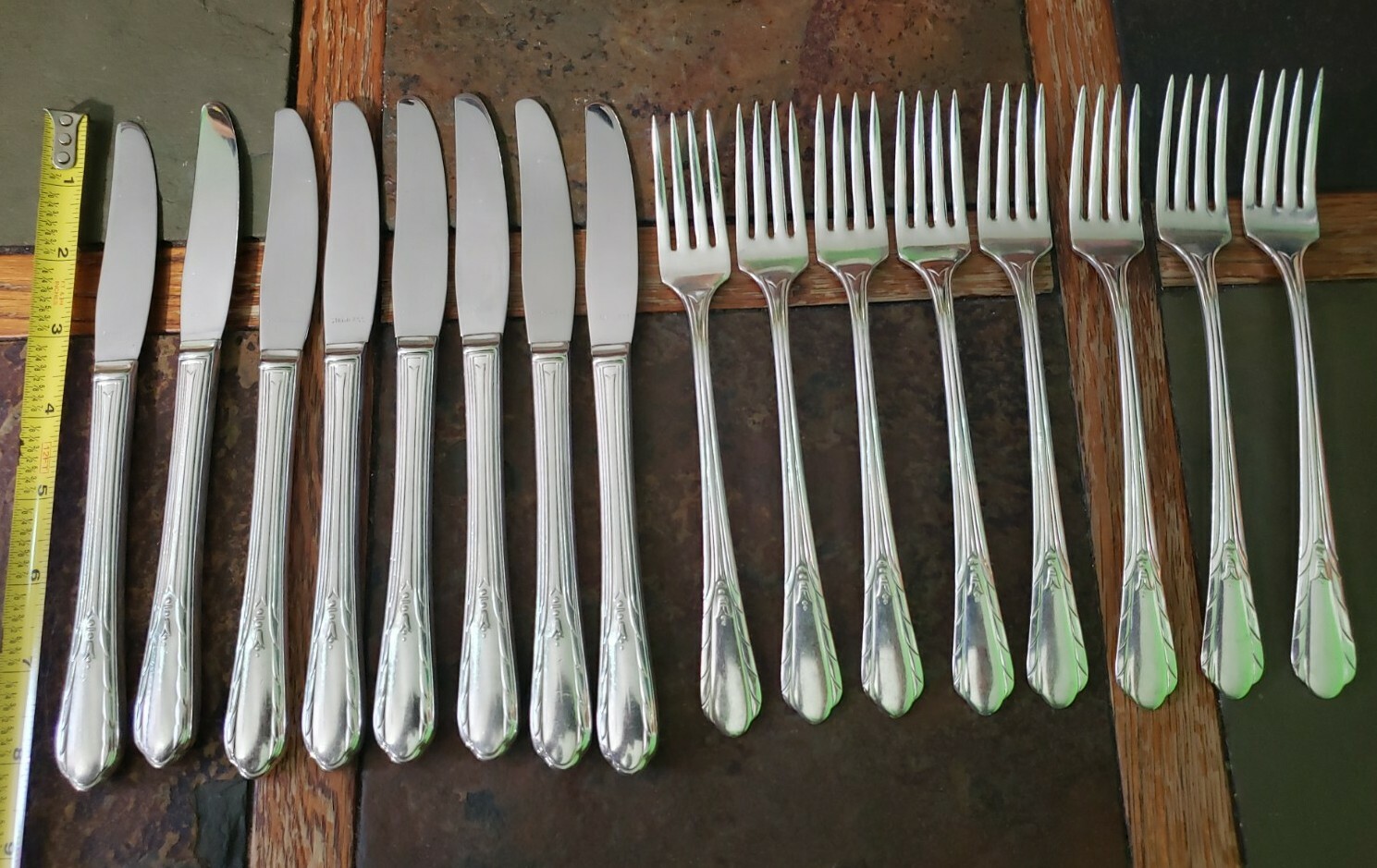 🔎👀c1934 LYNNWOOD AKA MEMORY 16 pc / 8 pr GRILLE/ VIANDE 🍗 KNIFE & FORK SETS