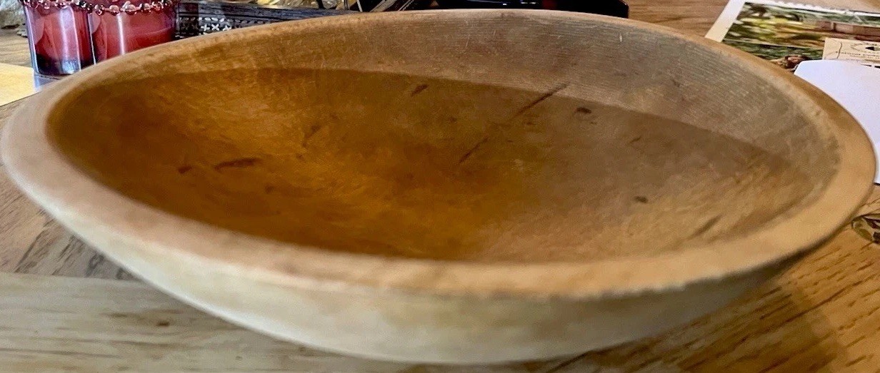 Vtg Munising Primitive 13.5″ Hand Turned Wooden Dough Bowl