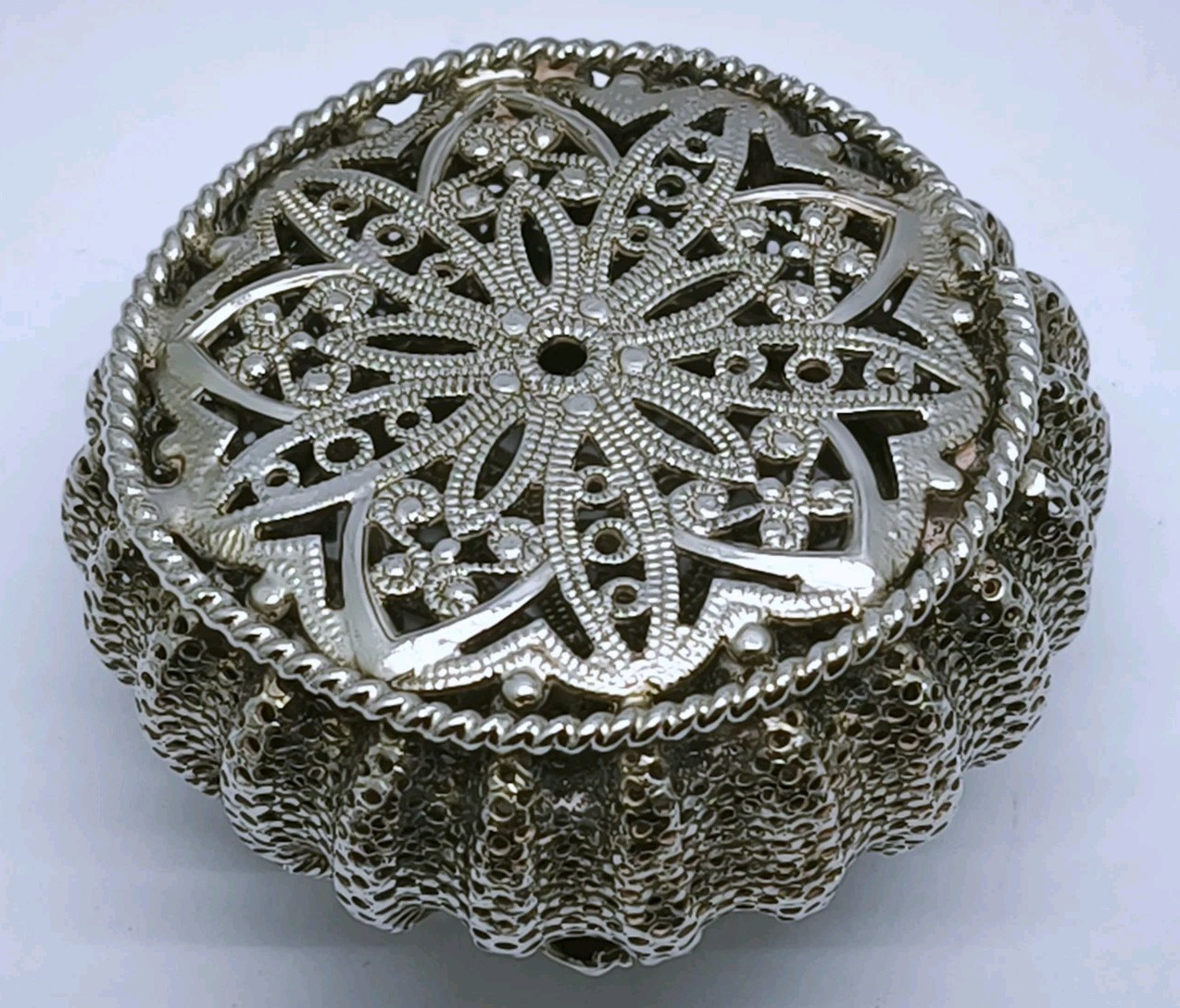 Vtg 1960s Solid Silver Filigree Pill Box Pumpkin Turquoise Cabochon Stone 30g