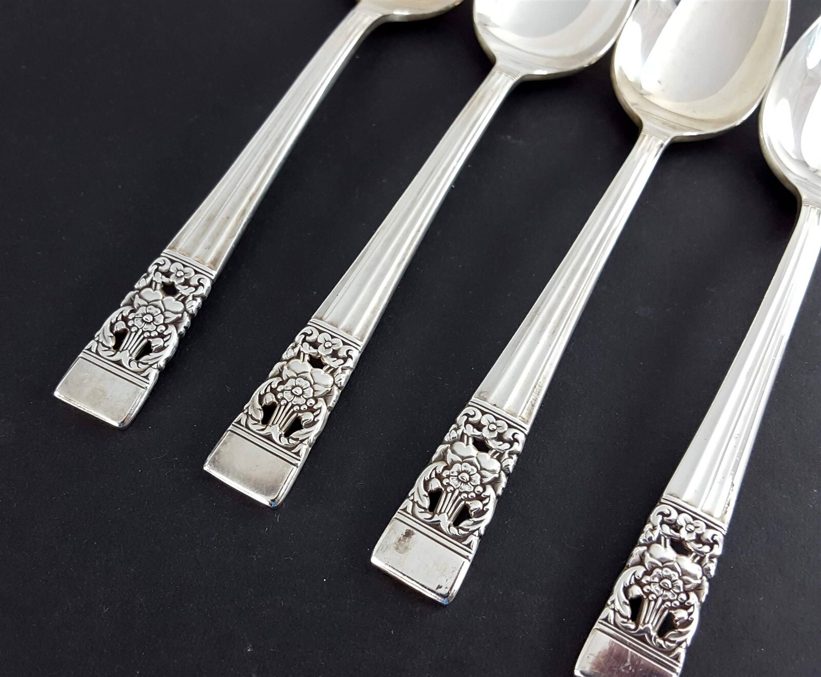 Oneida CORONATION 4 Teaspoons 6-1/8″ Community Silverplate Flatware 1936