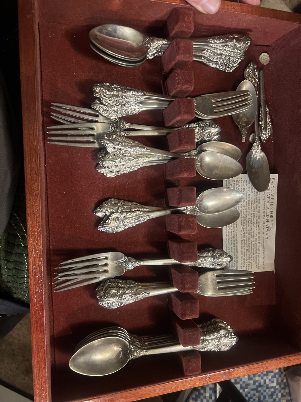 Baroque by Godinger Silver Plate Flatware Set Of 51 In Wood Felt Lined Box As Is