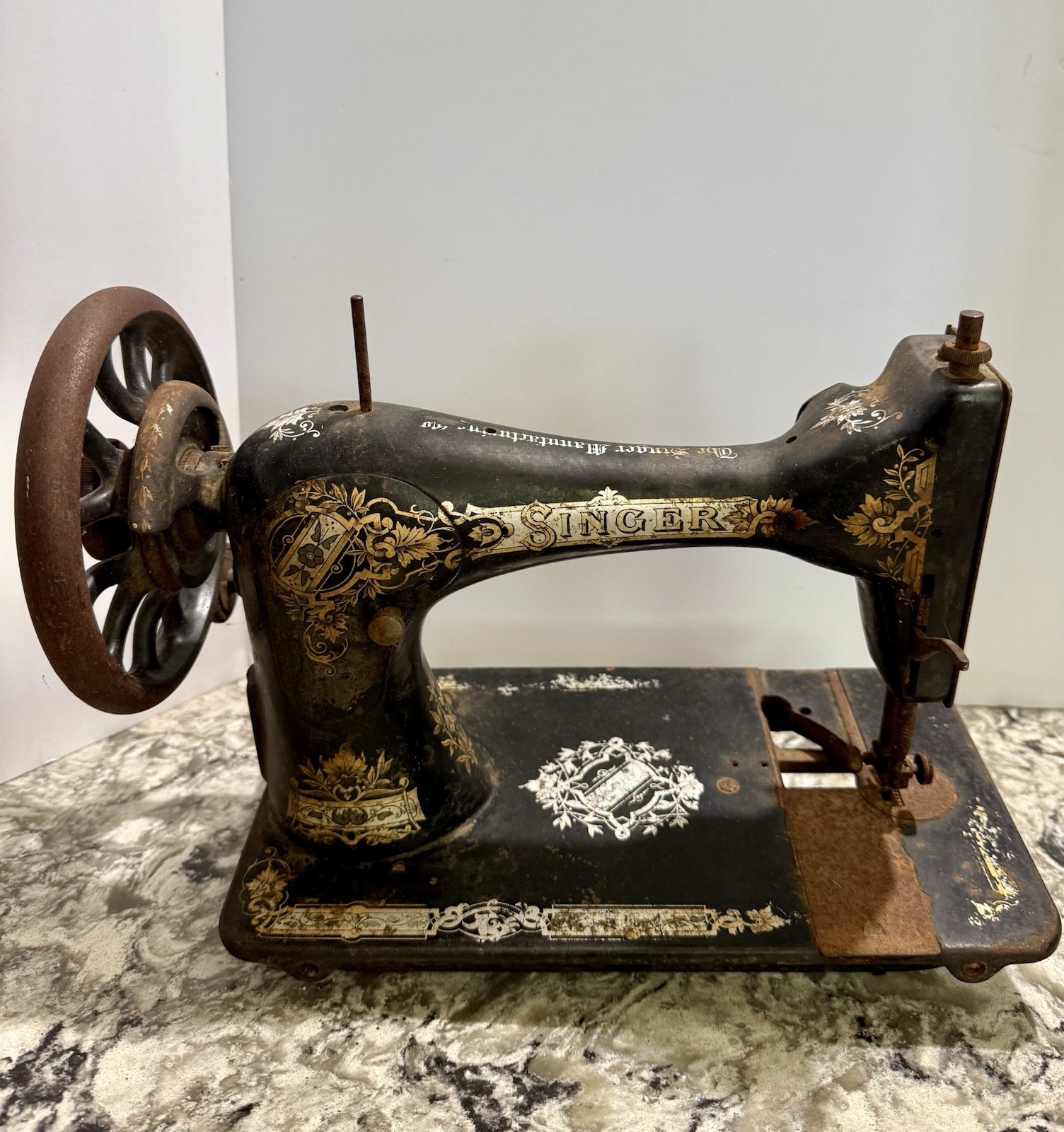 Late 1800’s Singer Sewing Machine Treadle Head AS SHOWN