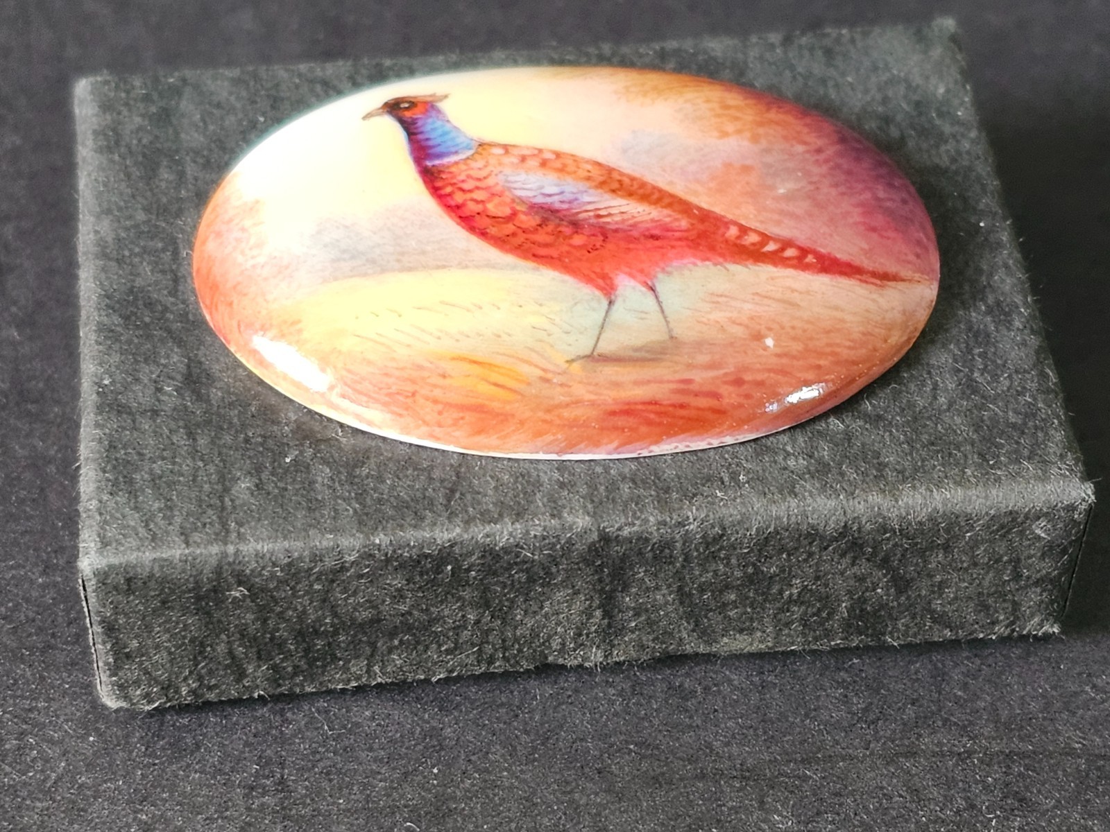 Crown Staffordshire Porcelain Pheasant Plaque, early 20th c 5.cm long