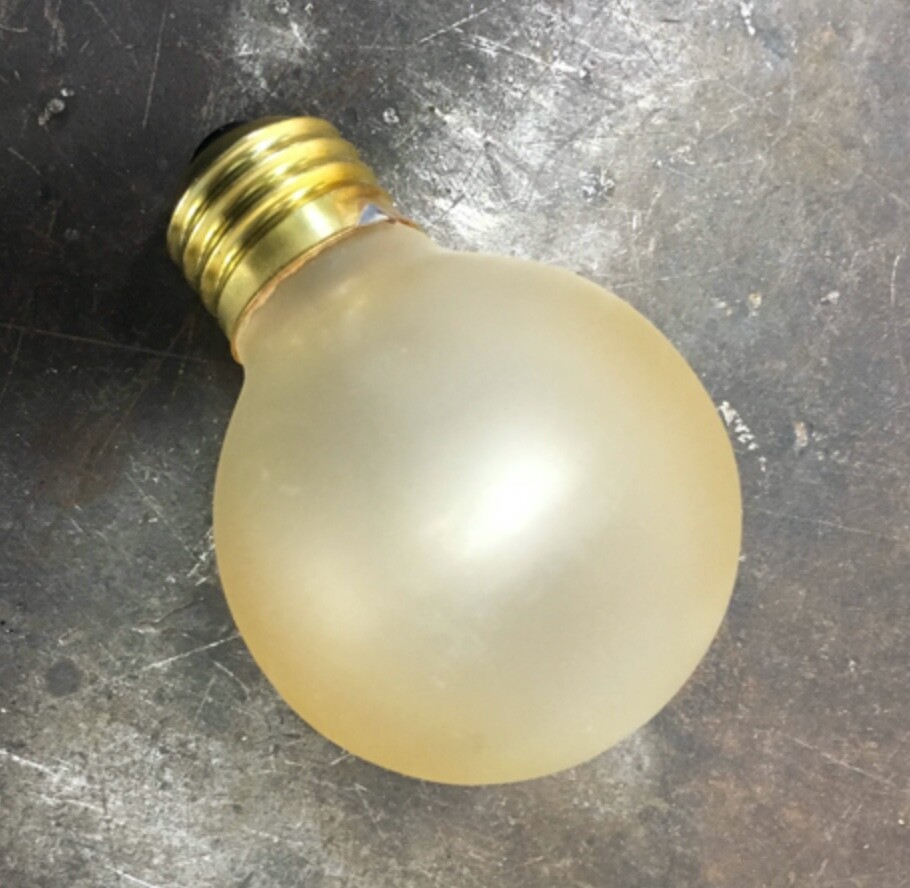 5 GOLD 2.5″ diameter 25w Painted Bulbs for Vintage Chandeliers Pendants Sconces