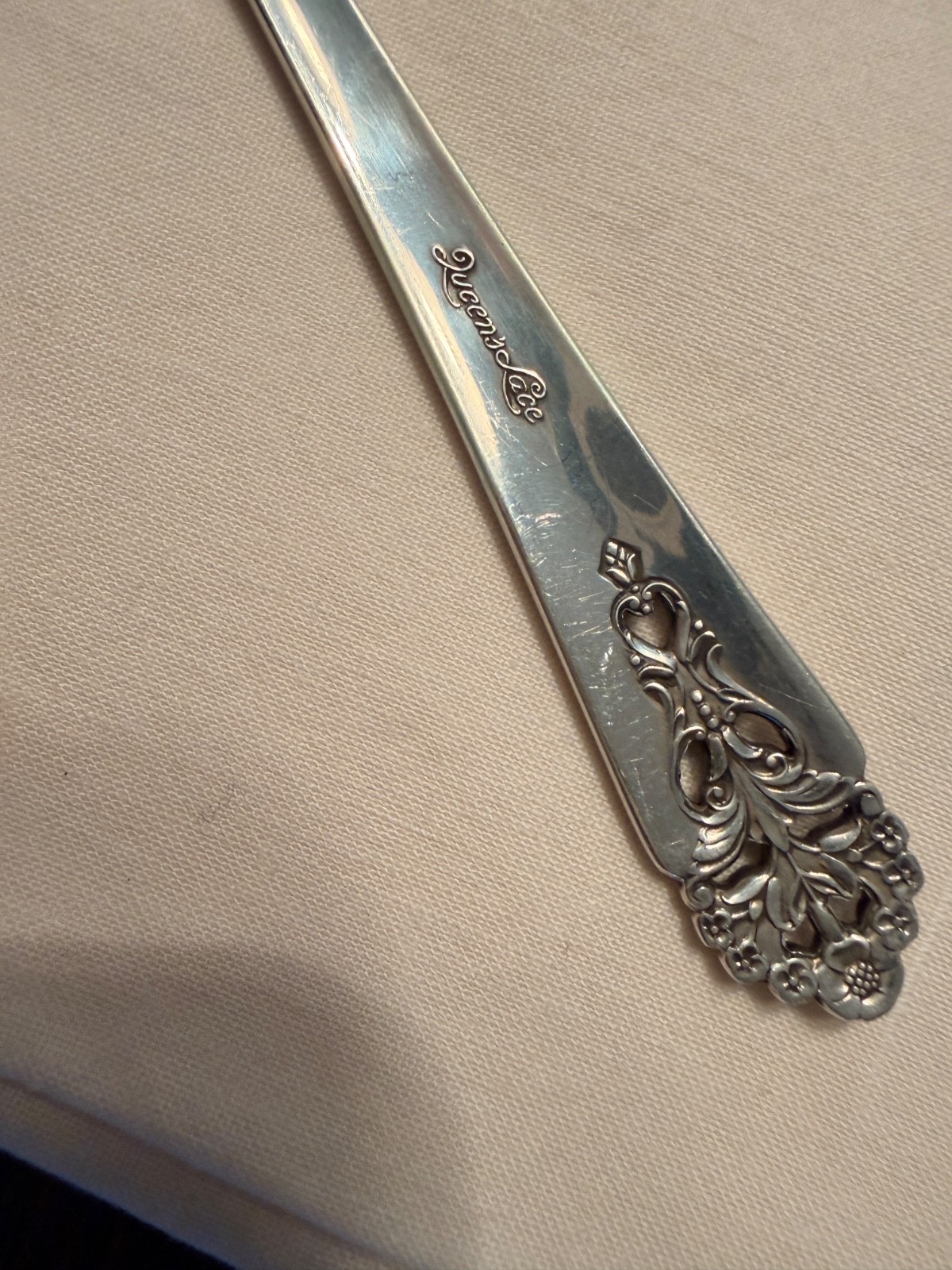 8 pc pl setting-sterling silver set for 12 Queens Lace + 9 serving pieces + box