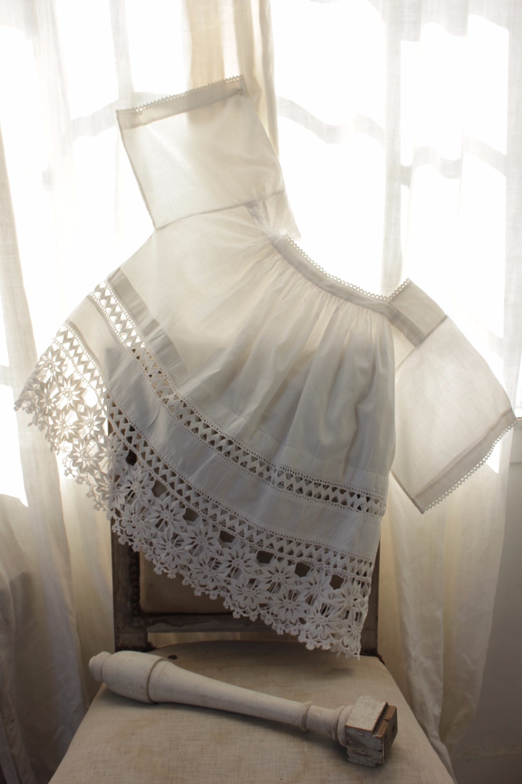 Shirt or Blouse White Cotton lace short sleeves Vintage French woman’s clothing