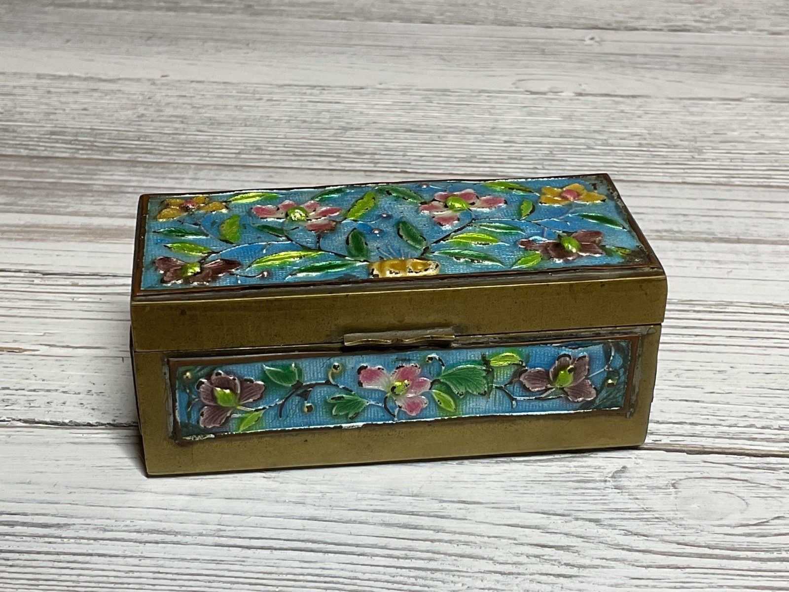 Vintage Antique Chinese Cloisonné Brass Stamp Box Enamel Divided. Floral. China.