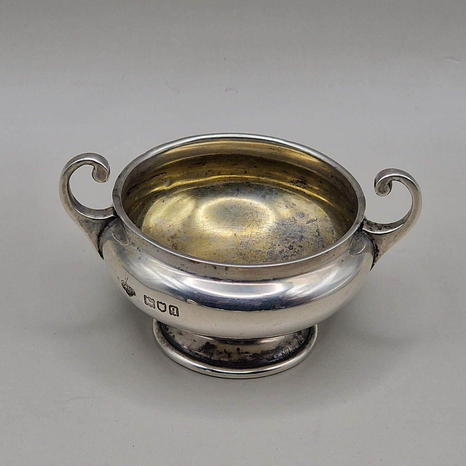Goldsmiths & Silversmiths Co LTD Sterling Silver Open Salt or Salt Cellar