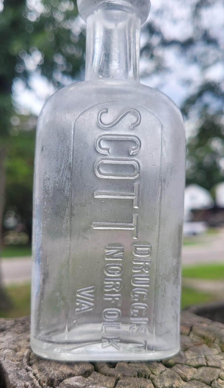 Vintage Antique Clear Embossed SCOTT DRUGGIST NORFOLK VA Small Medicine Bottle
