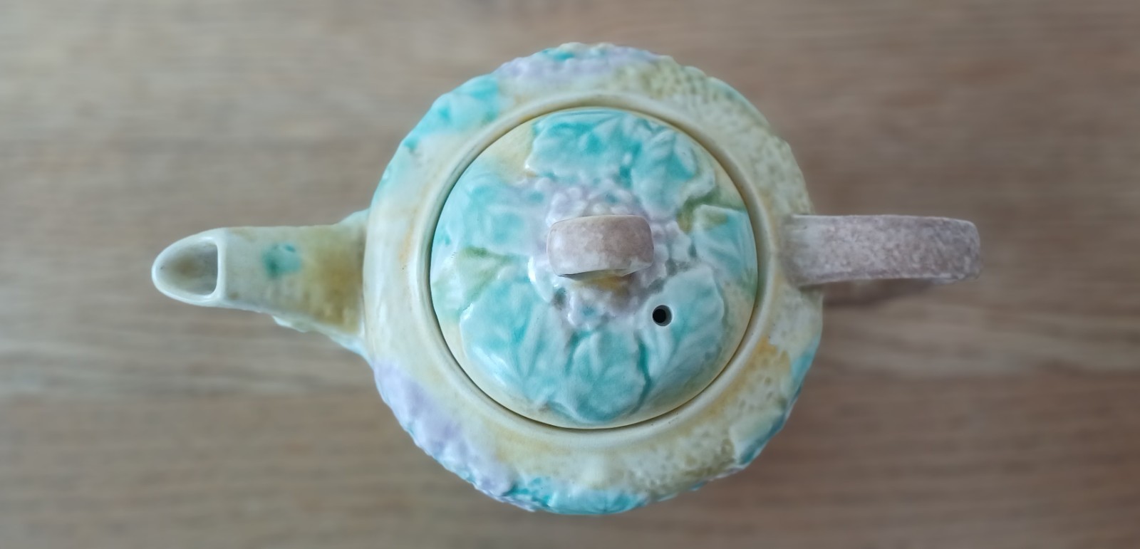 1930/40’s Avon Ware Hydrangea Teapot